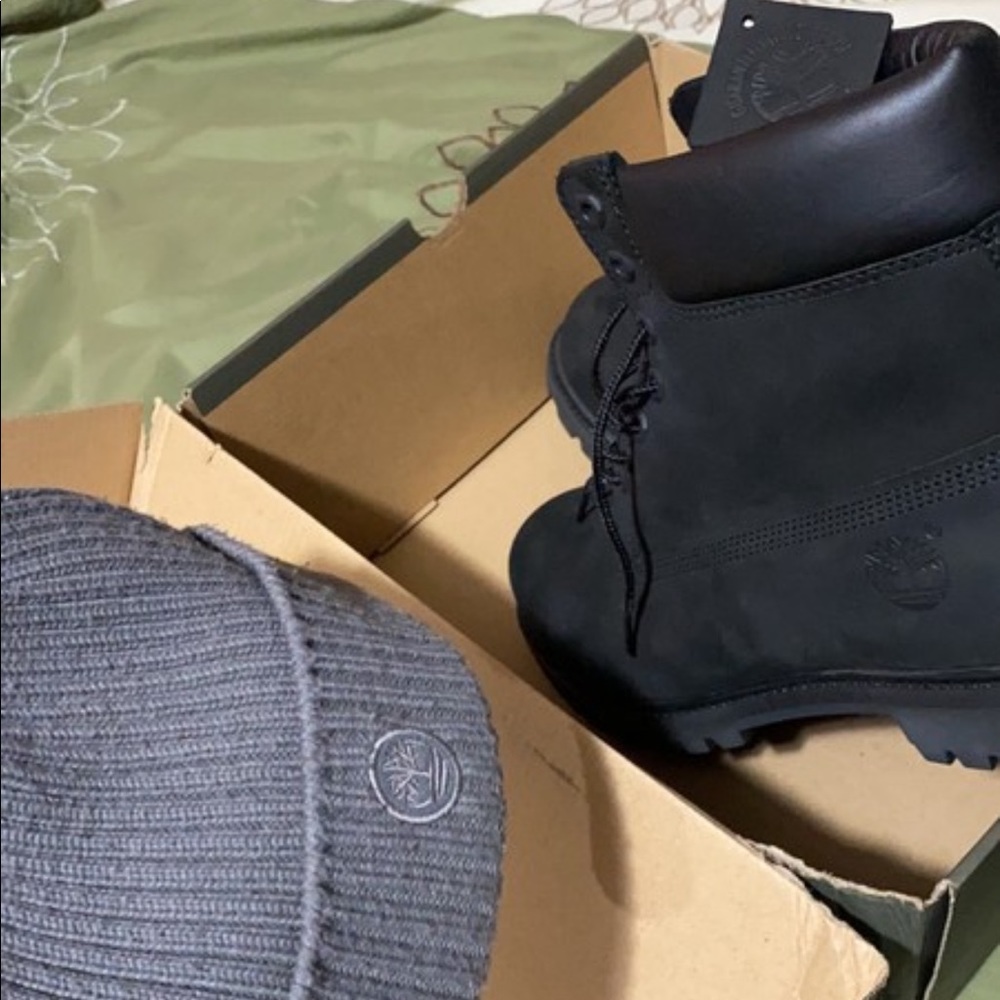 Gray Ribbed Watch Cap with Timberland Logo
